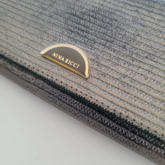 Nina Ricci Vintage Leather Long Wallet Metalic Silver Envelope Designer - Picture 9 of 9